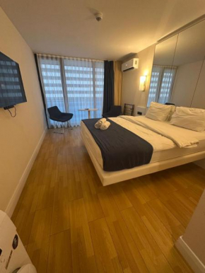 Orbi City Sea View Aparthotel